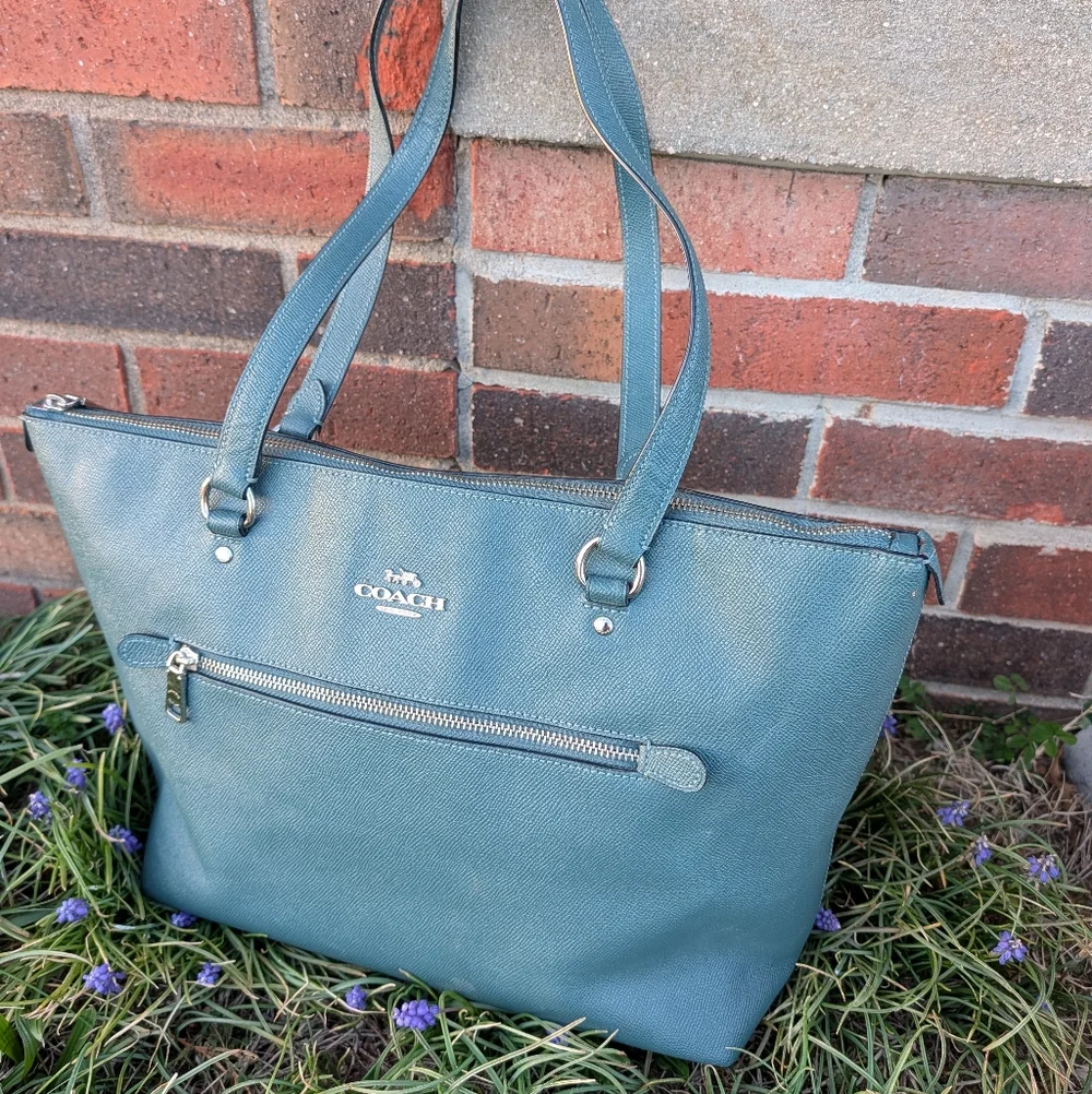🥰EUC Coach #79608 Zip Top Teal Saffiano Leather Oversized Shoulder Tote Bag - Picture 10 of 16